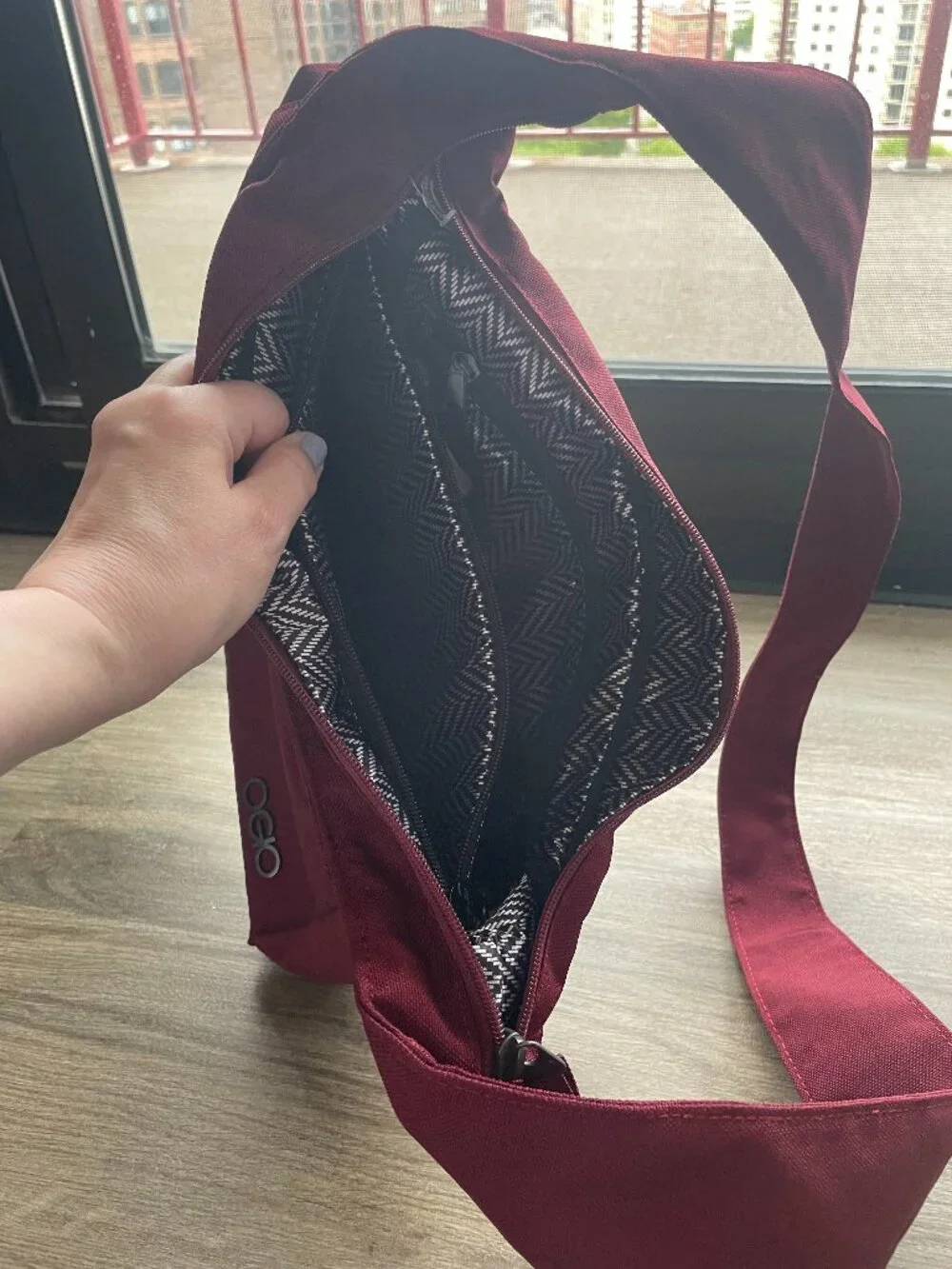 OGIO Brooklyn Burgundy Handbag Padded Tablet Holder & Shoulder Bag $29